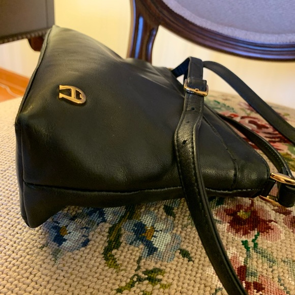 Etienne Aigner π Dark Blue Soft Leather Handbag πwith Adjustable Handel - Picture 5 of 8